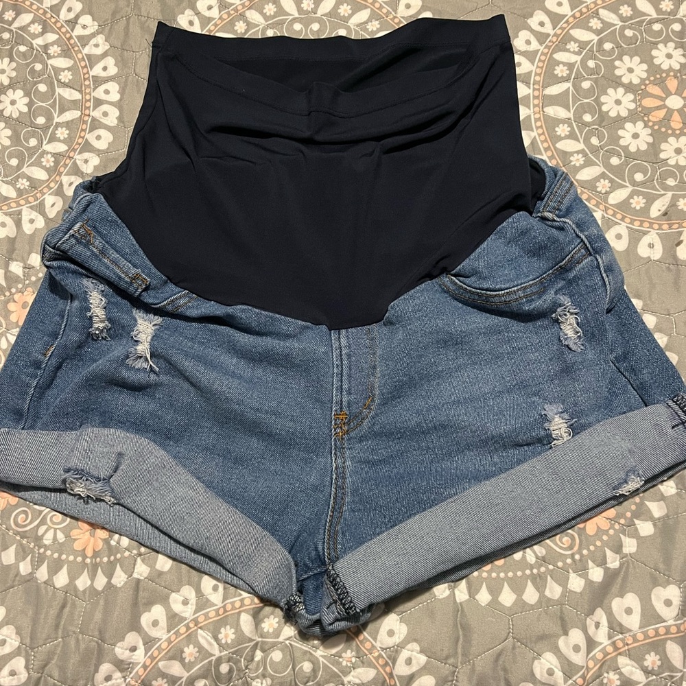 Large- Maternity Jean shorts